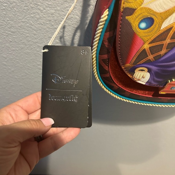 Loungefly Disney Snow White Evil Queen Throne Crossbody Bag - Picture 4 of 7